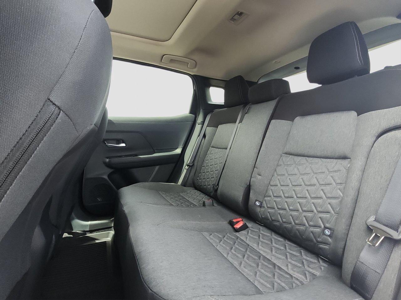 2026 Nissan Kicks SV PREMIUM AWD Photo