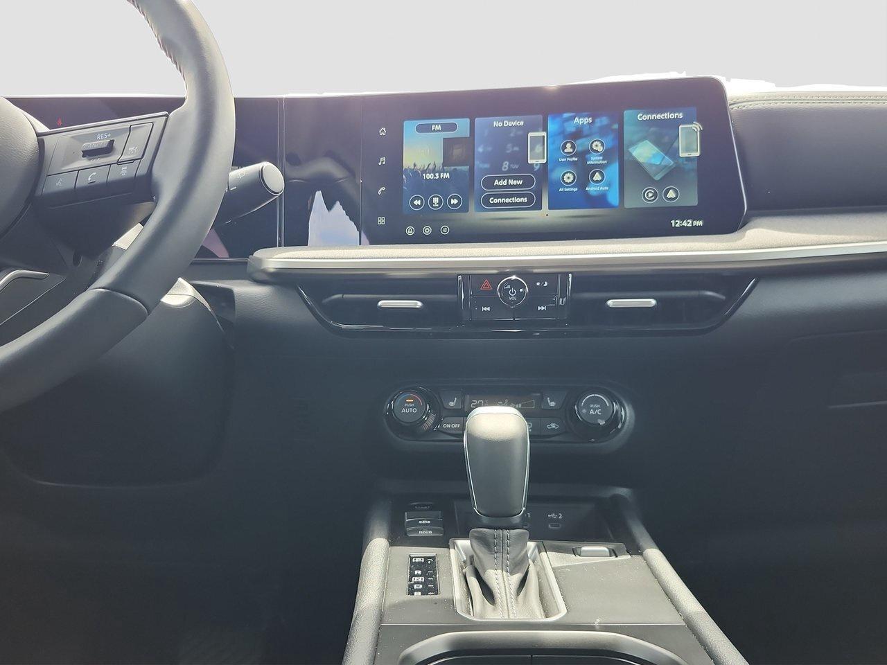2026 Nissan Kicks SV PREMIUM AWD Photo