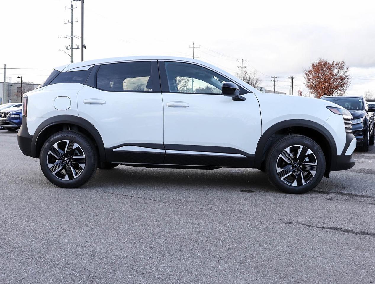 2026 Nissan Kicks SV AWD Photo2