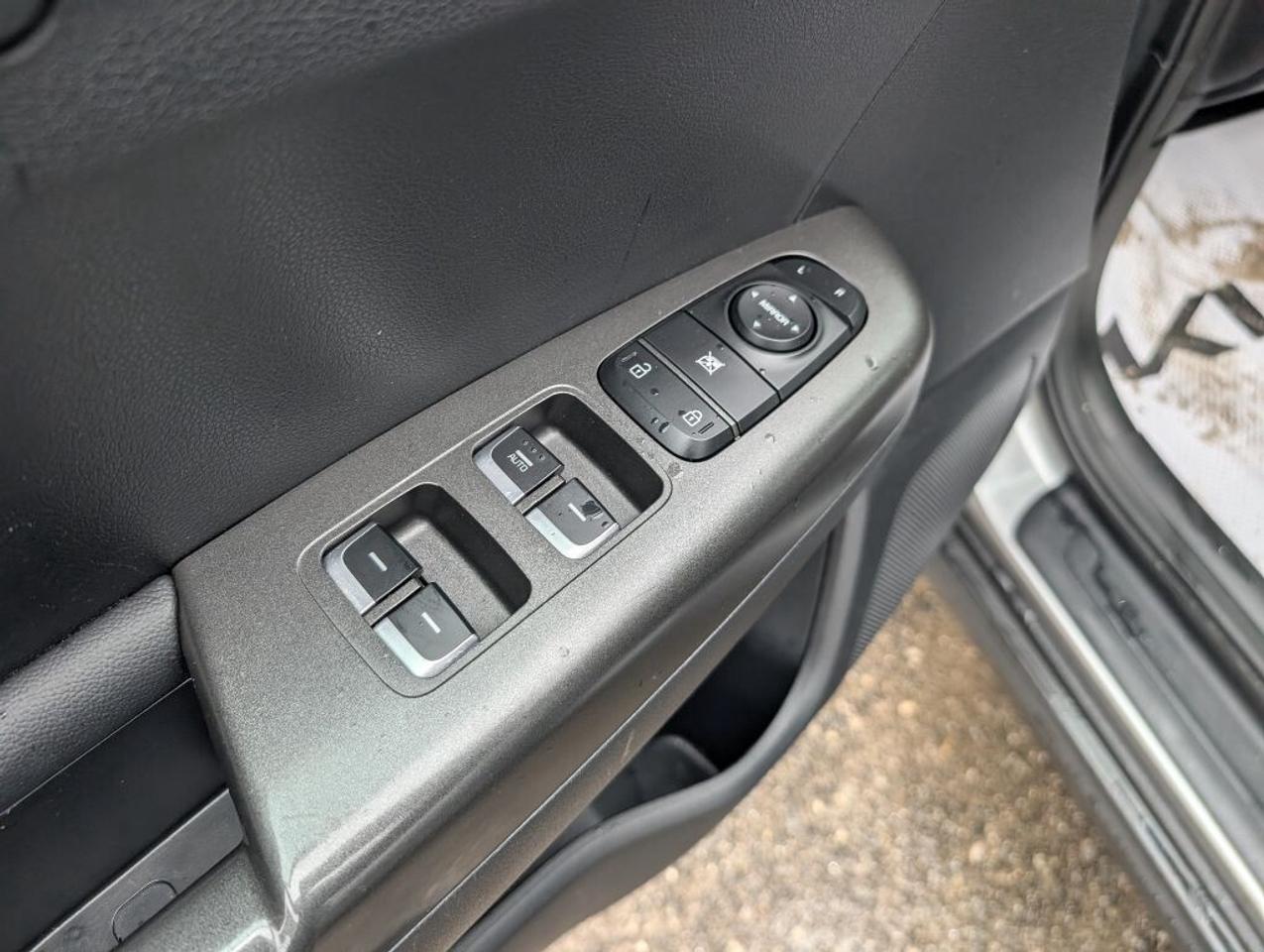 2020 Kia Sportage EX AWD  SUNROOF   CAMERA   HTD SEATS Photo