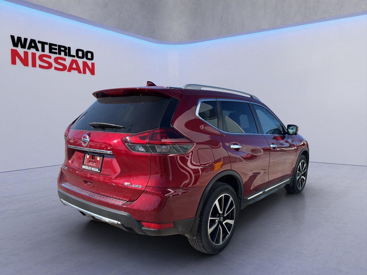 2018 Nissan Rogue SL Photo4