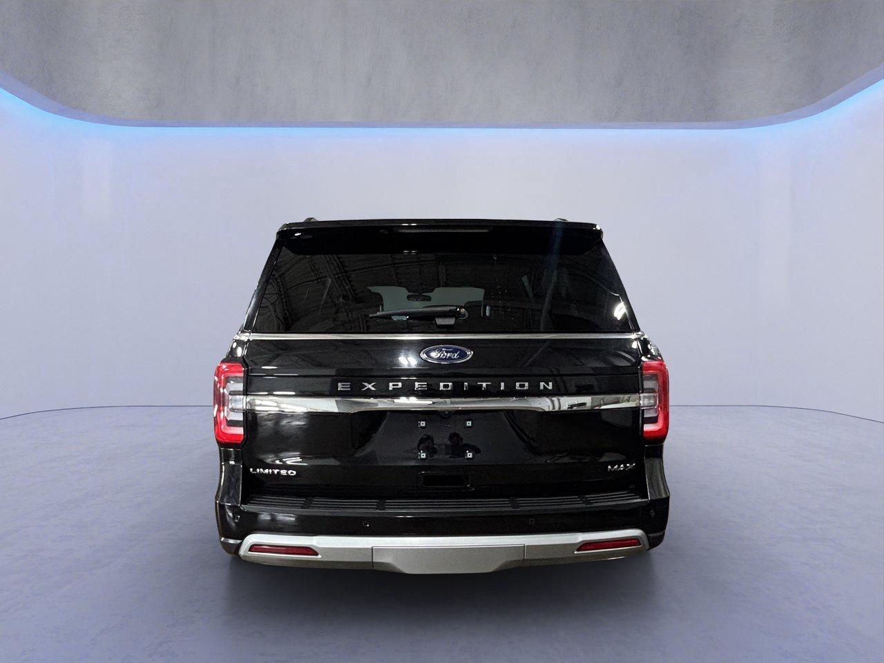 2024 Ford Expedition Limited MAX Photo3