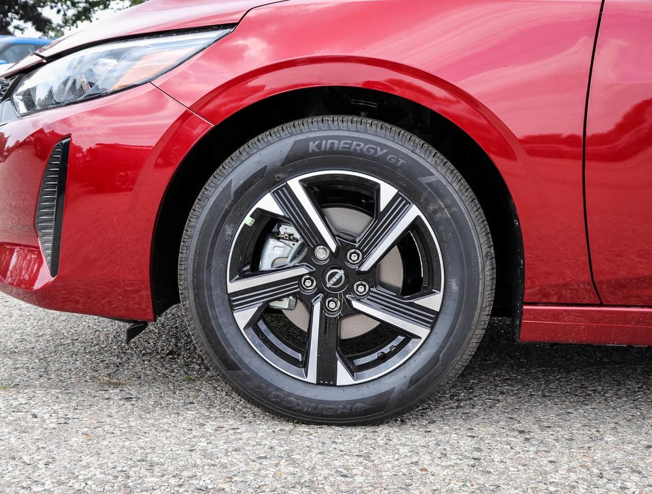 2025 Nissan Sentra SV MOONROOF Photo