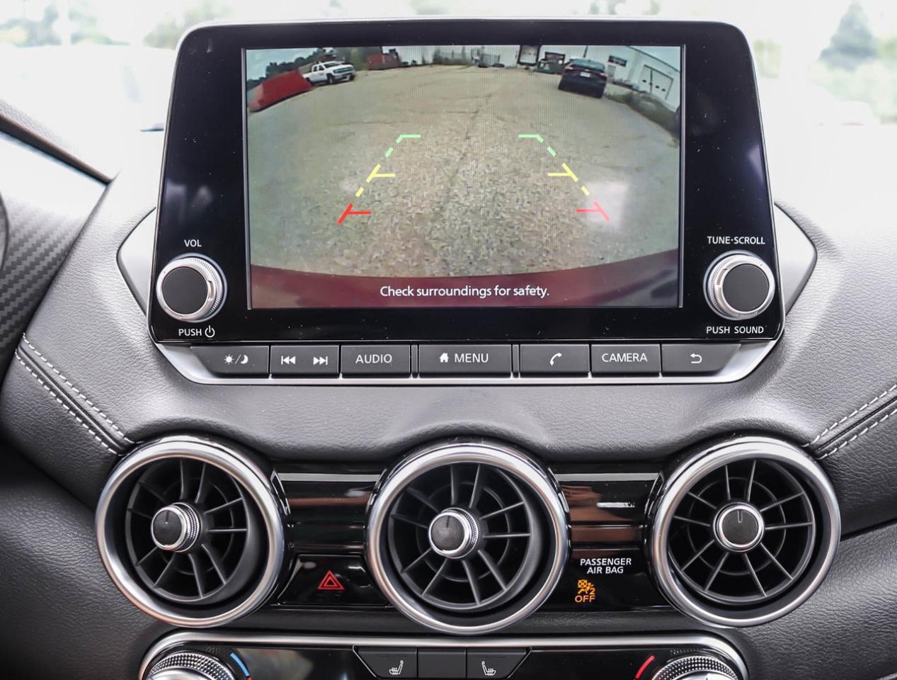 2025 Nissan Sentra SV MOONROOF Photo