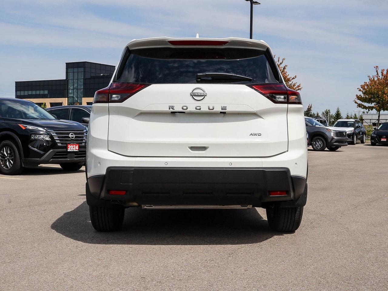 2026 Nissan Rogue S Photo3