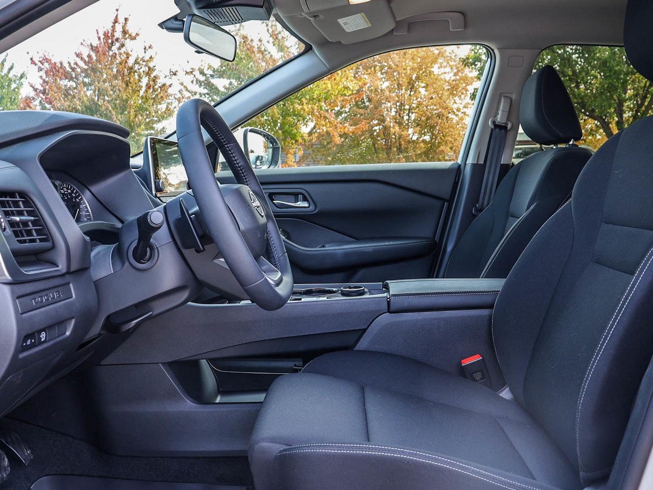 2026 Nissan Rogue S Photo