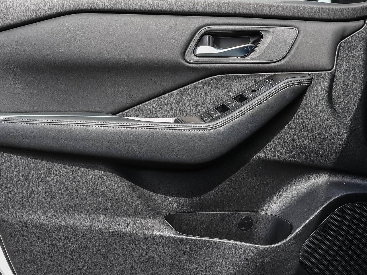 2026 Nissan Rogue S Photo