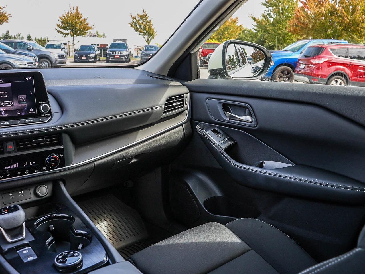 2026 Nissan Rogue S Photo