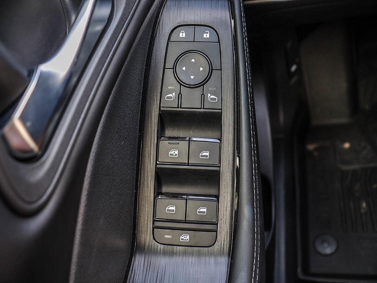 2026 Nissan Rogue S Photo