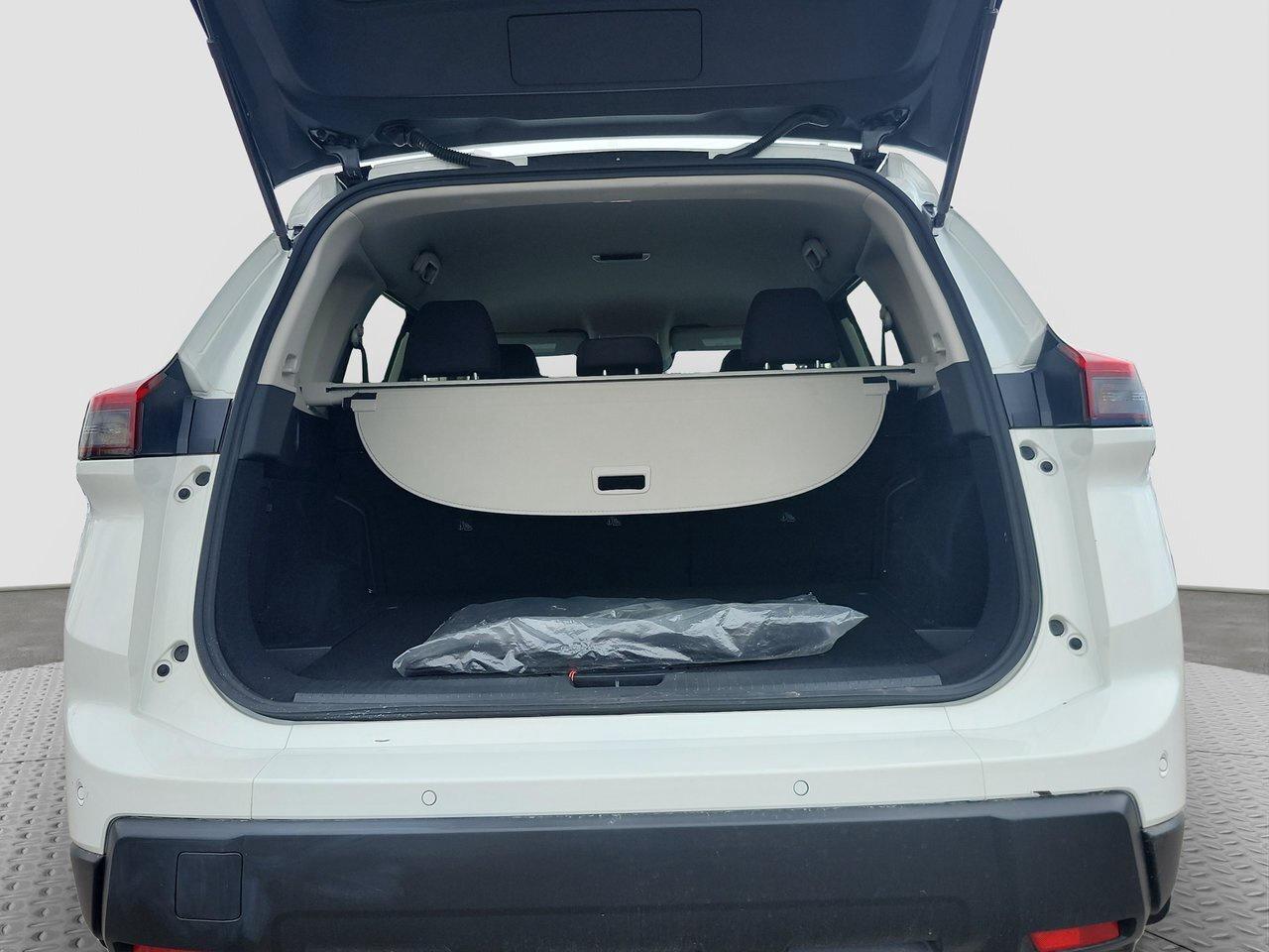 2026 Nissan Rogue S Photo