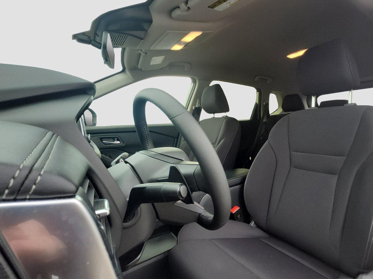2026 Nissan Rogue S Photo