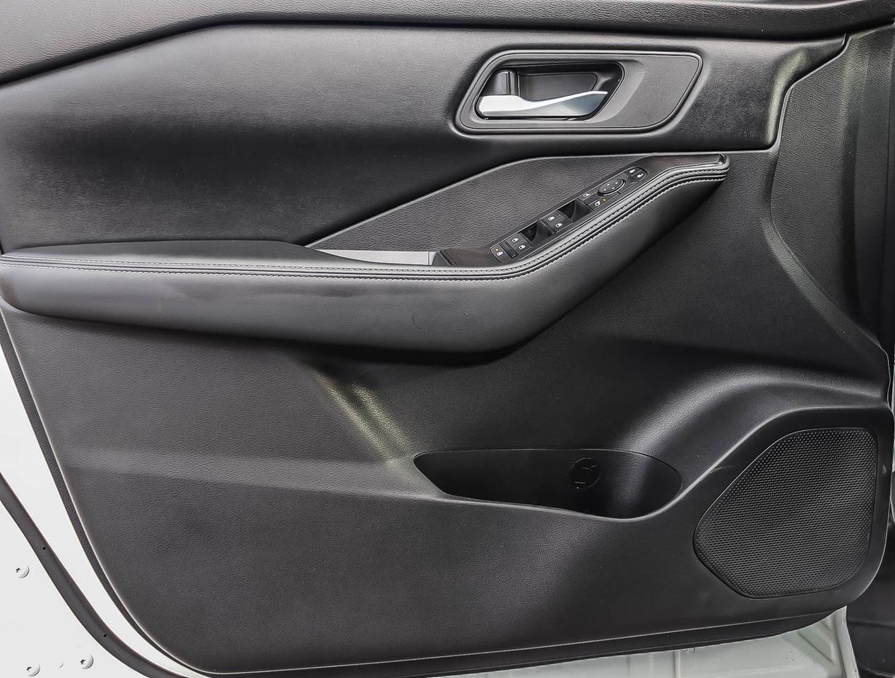 2026 Nissan Rogue S Photo