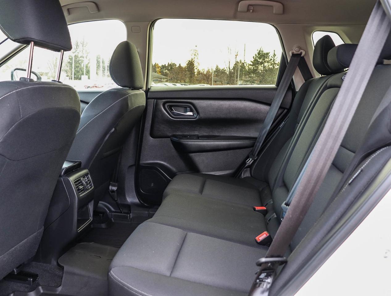 2026 Nissan Rogue S Photo