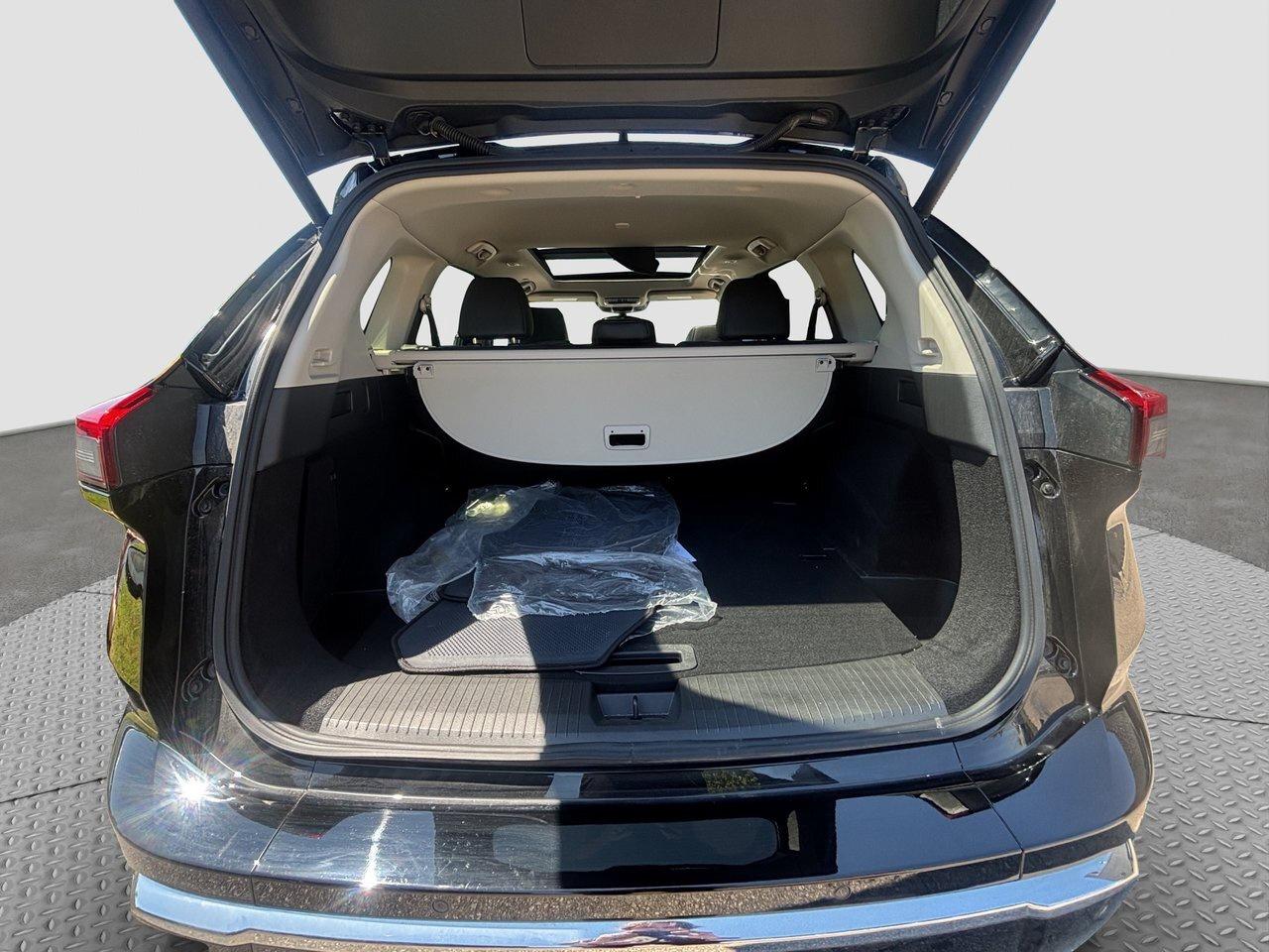 2026 Nissan Rogue Platinum Photo