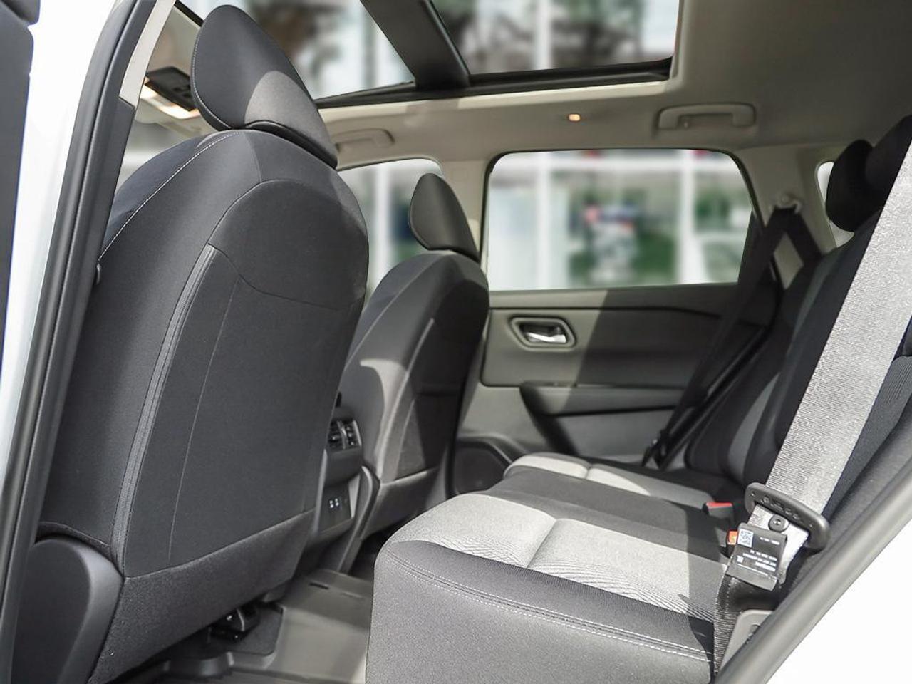 2026 Nissan Rogue SV PREMIUM Photo