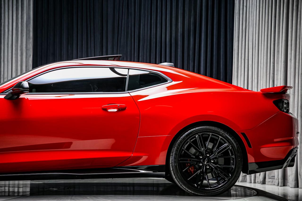 2023 Chevrolet Camaro ZL1 COUPE MANUAL 650HP NOACCDNT MAGNETICRIDE LSD Photo