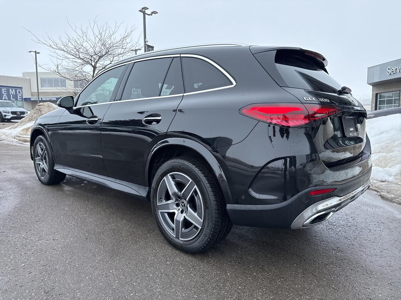 2024 Mercedes-Benz GLC AMG Line Driver Assist Exclusive Trim Parking Pkg Photo