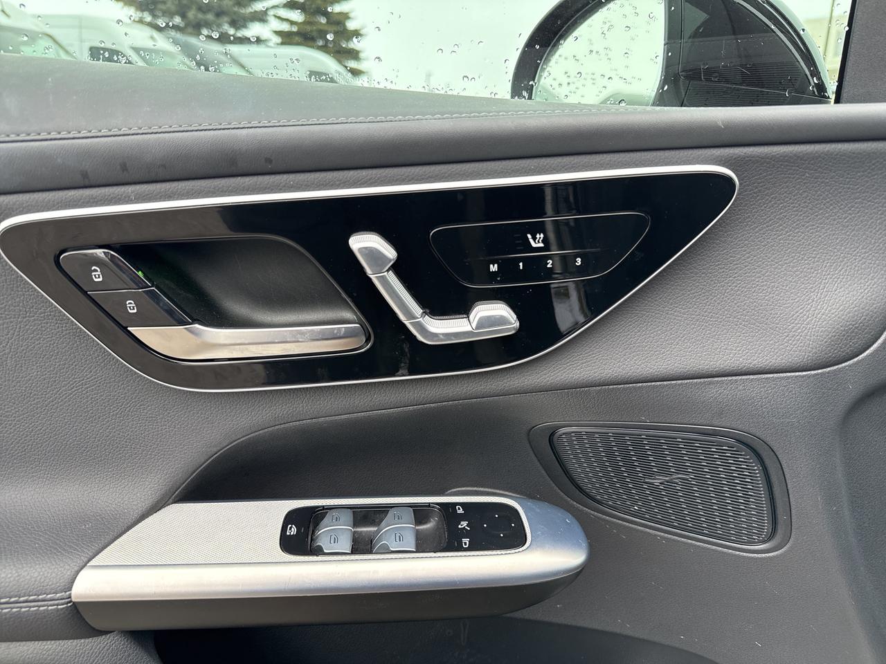 2024 Mercedes-Benz GLC AMG Line Driver Assist Exclusive Trim Parking Pkg Photo