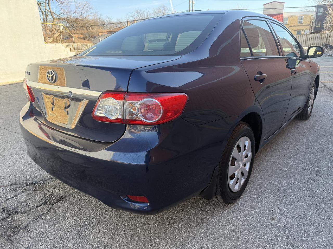 2011 Toyota Corolla 4dr Auto CE !! ONE OWNER ! NO ACCIDENTS 122753 KMS Photo4