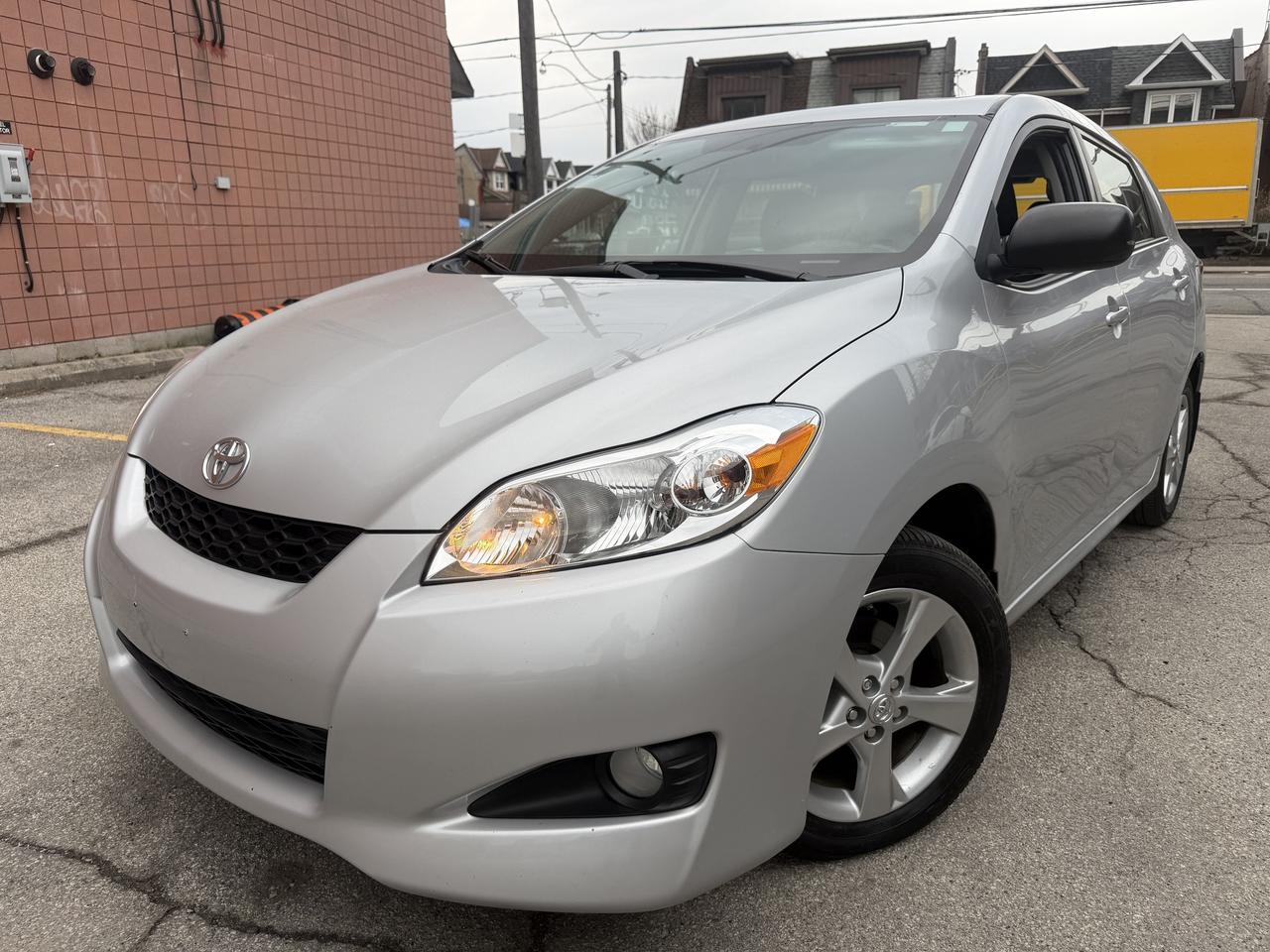 2013 Toyota Matrix Wgn Auto FWD !!! 67586 !!! CAR FAX CLEAN !!! MINT Photo