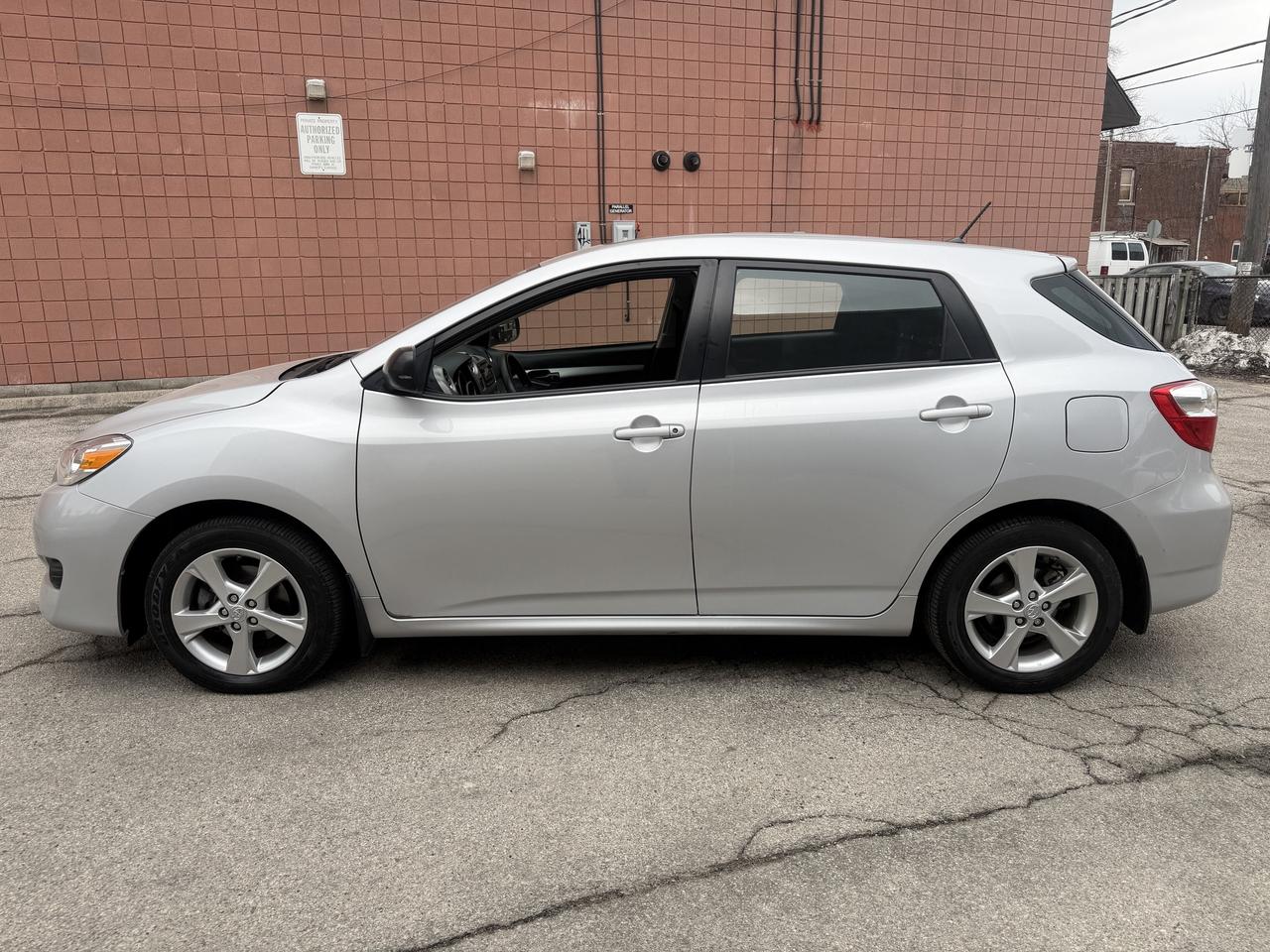 2013 Toyota Matrix Wgn Auto FWD !!! 67586 !!! CAR FAX CLEAN !!! MINT Photo
