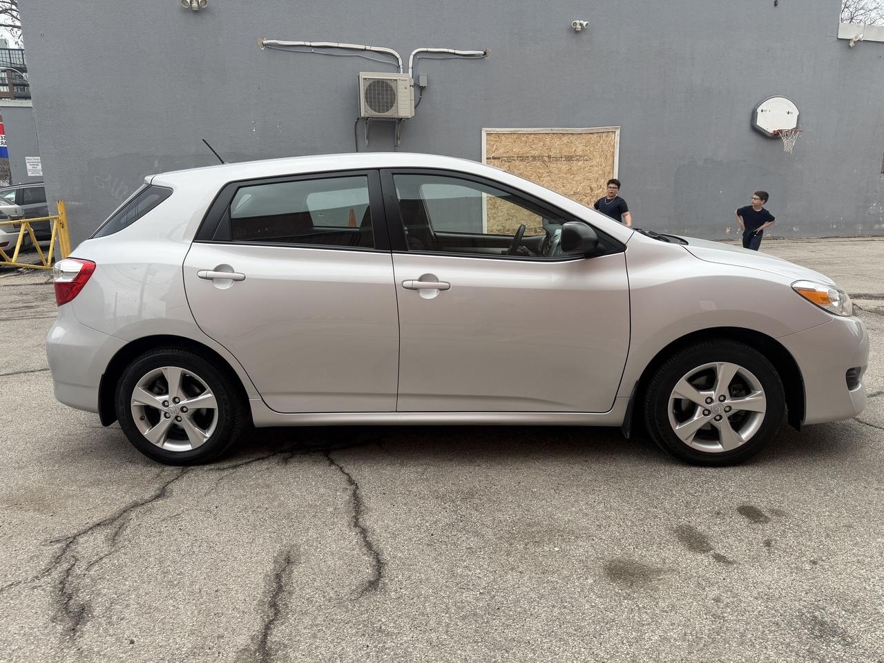 2013 Toyota Matrix Wgn Auto FWD !!! 67586 !!! CAR FAX CLEAN !!! MINT Photo