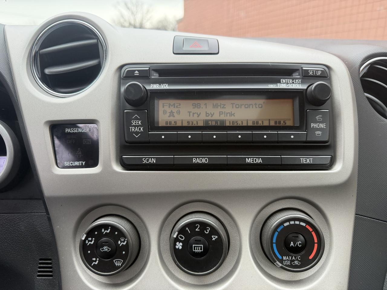 2013 Toyota Matrix Wgn Auto FWD !!! 67586 !!! CAR FAX CLEAN !!! MINT Photo