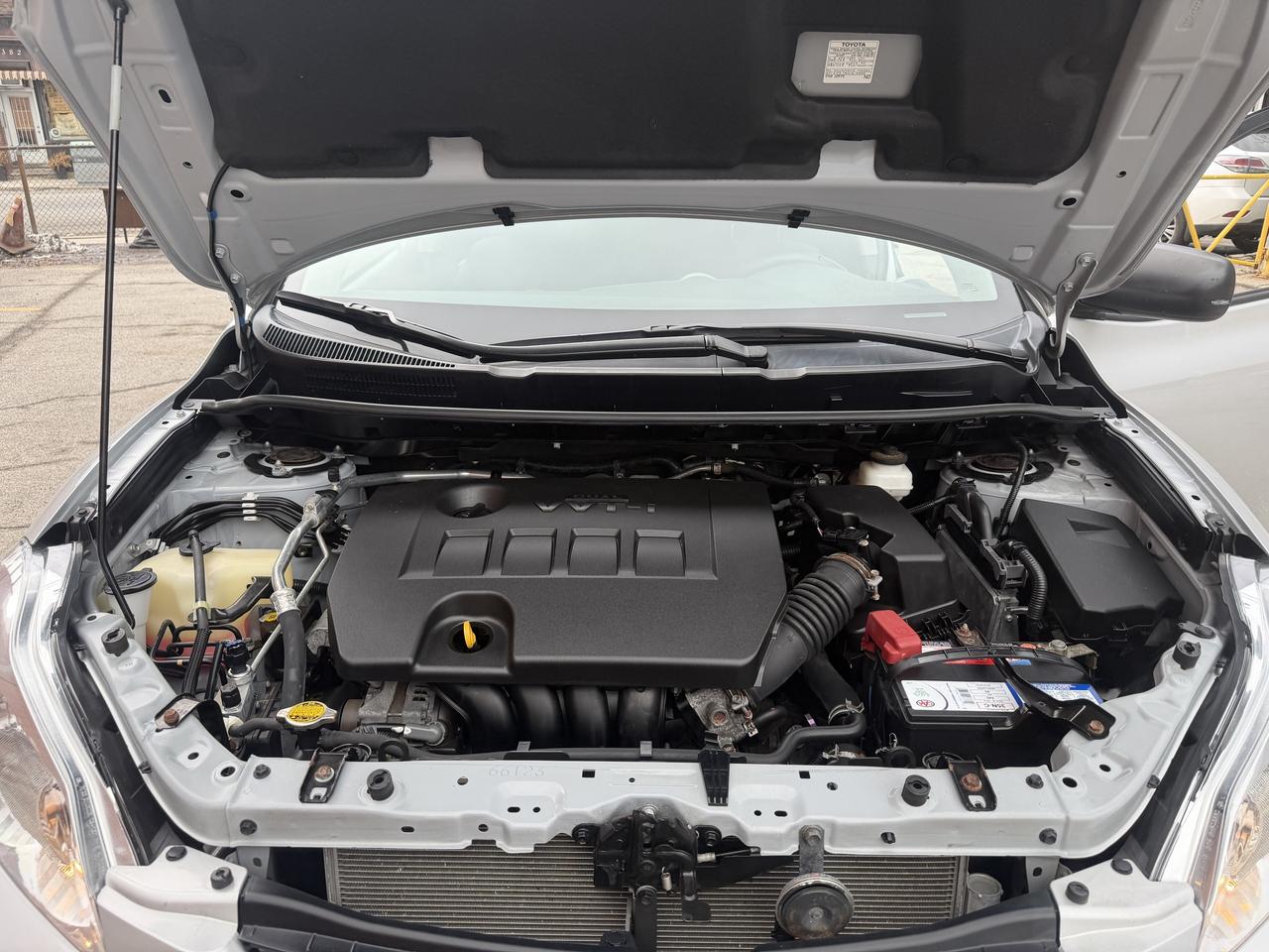 2013 Toyota Matrix Wgn Auto FWD !!! 67586 !!! CAR FAX CLEAN !!! MINT Photo