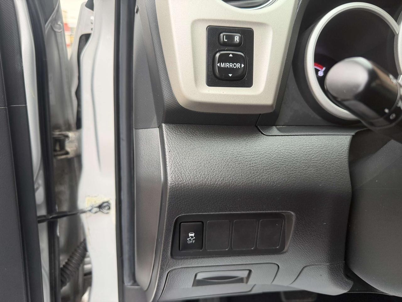 2013 Toyota Matrix !! JUST SOLD SOLD SOLD !! 67586 !!! CAR FAX CLEAN Photo