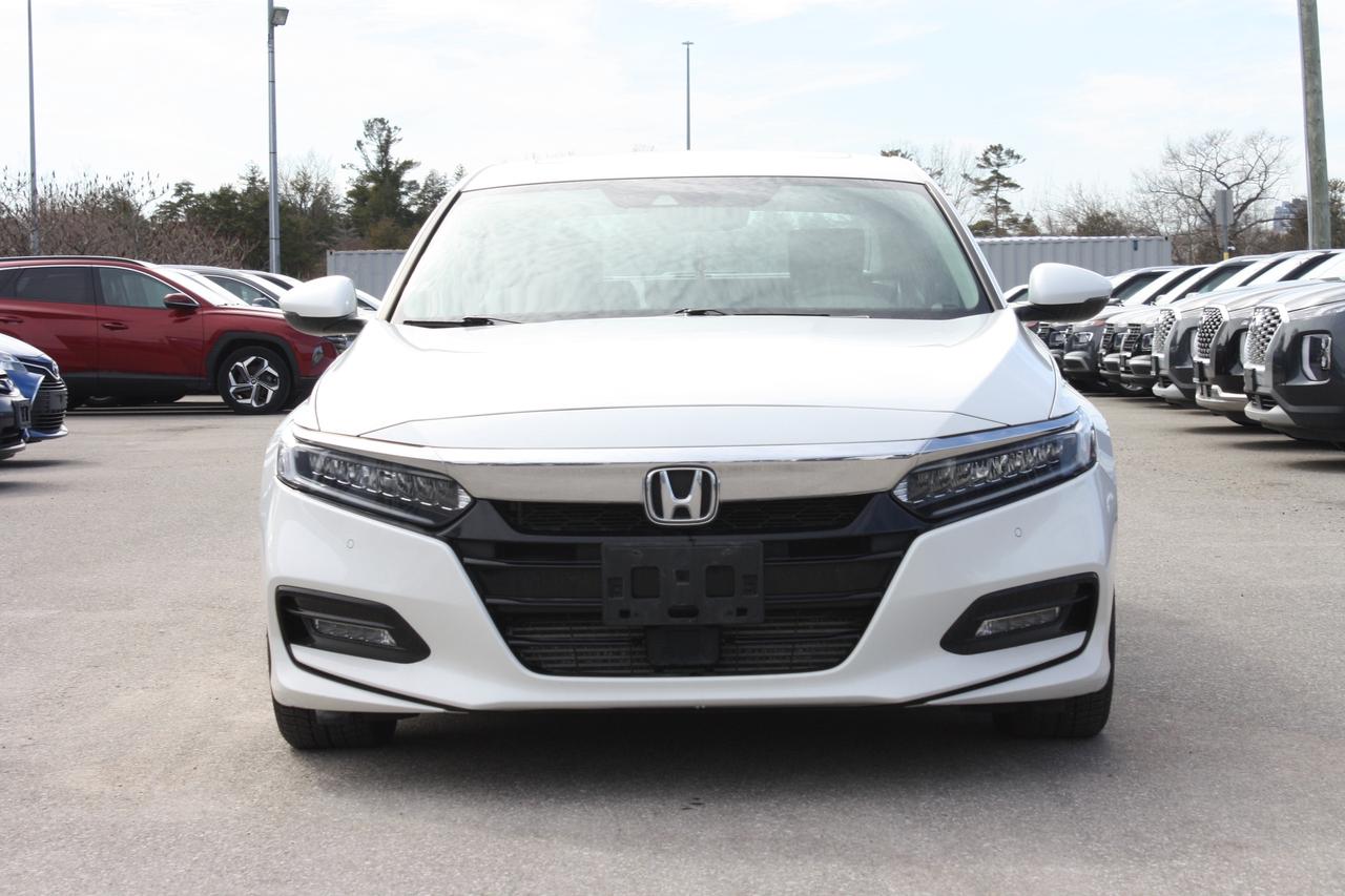 2018 Honda Accord Touring CVT / Leather / Heated Seats / Sunroof Photo