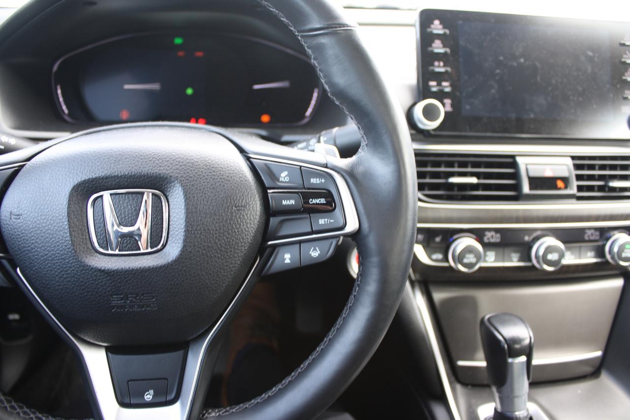2018 Honda Accord Touring CVT / Leather / Heated Seats / Sunroof Photo