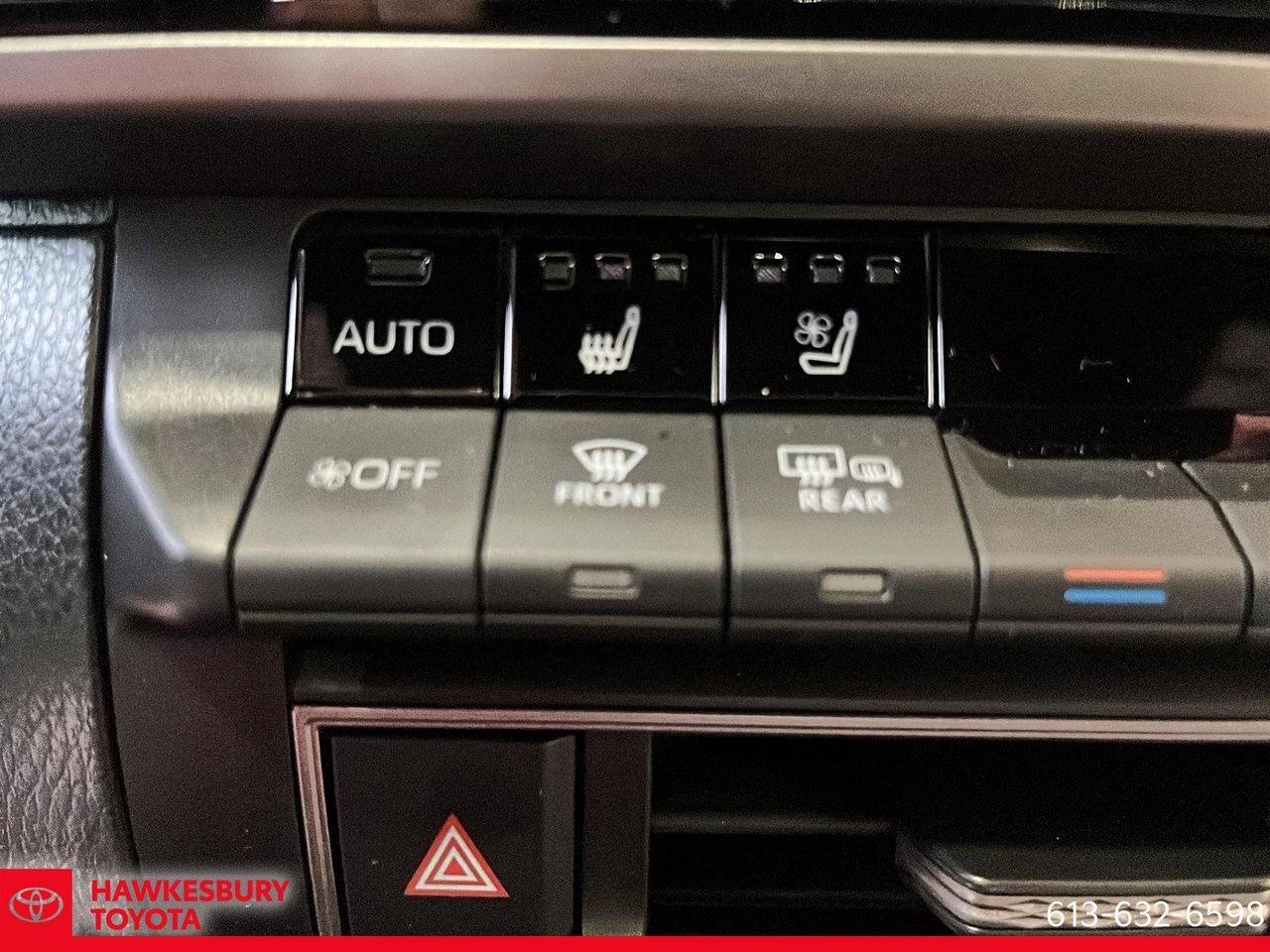 2025 Toyota Camry Hybrid XSE AWD Photo