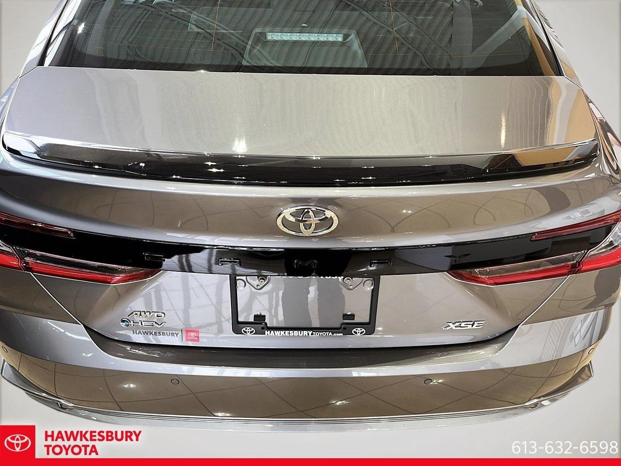 2025 Toyota Camry Hybrid XSE AWD Photo