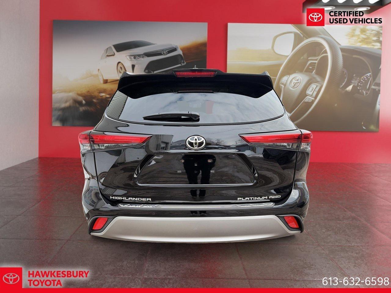 2023 Toyota Highlander LIMITED PLATINUM LOW MILLEAGE / BAS KM Photo3