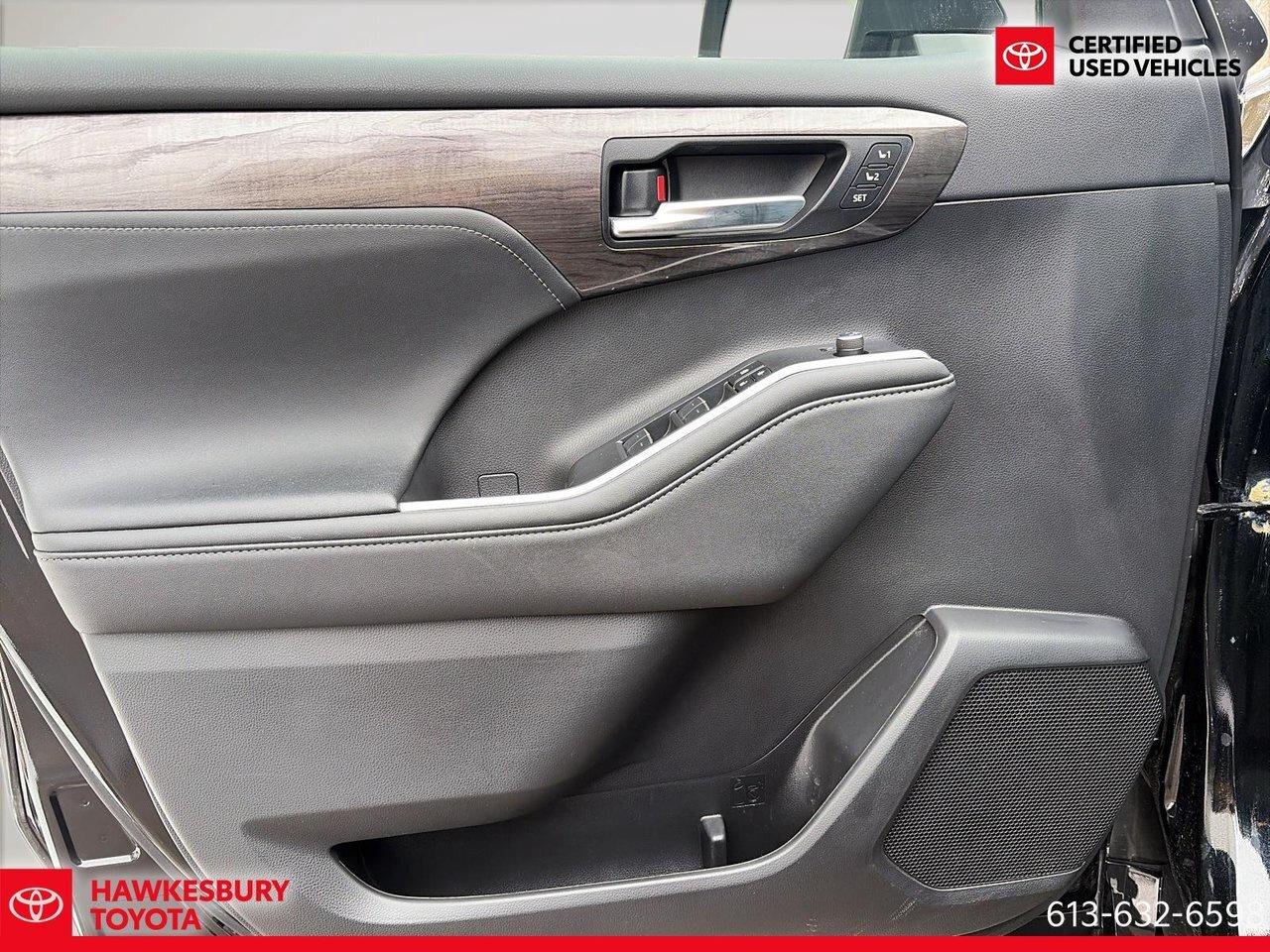 2023 Toyota Highlander LIMITED PLATINUM LOW MILLEAGE / BAS KM Photo