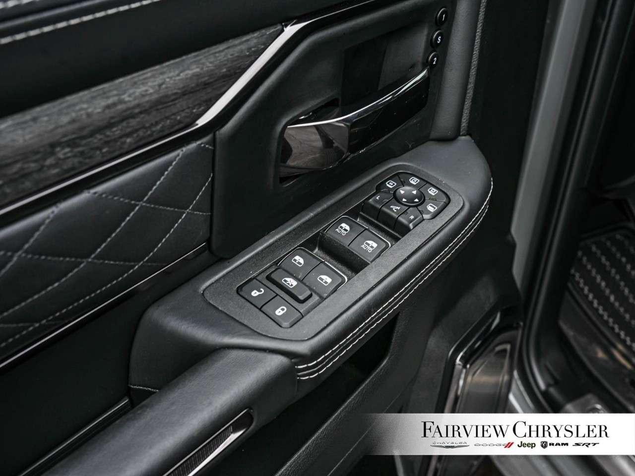 2026 RAM 2500 Limited 4x4 Crew Cab 6'4 Box NIGHT EDITION   SUNROOF   LEATHER   PWR BOARDS   DUAL ALTERNATORS Photo