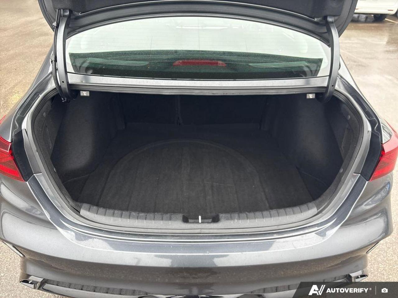 2024 Kia Forte EX+   NO ACCIDENTS   CARPLAY   6.0L/100KM Photo