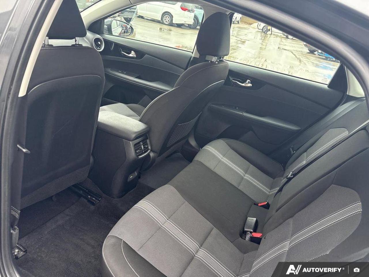 2024 Kia Forte EX+   NO ACCIDENTS   CARPLAY   6.0L/100KM Photo