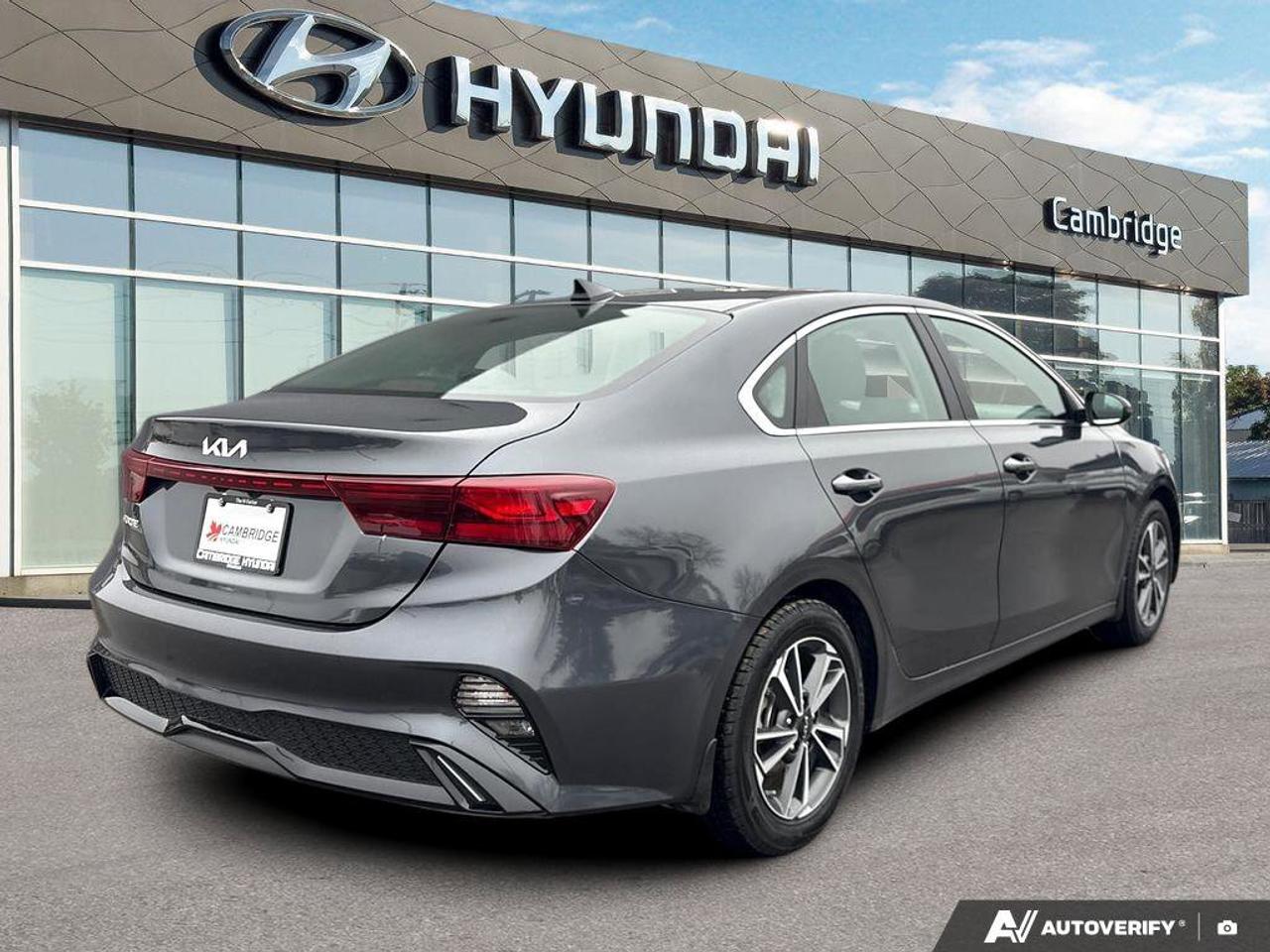 2024 Kia Forte EX+   NO ACCIDENTS   CARPLAY   6.0L/100KM Photo