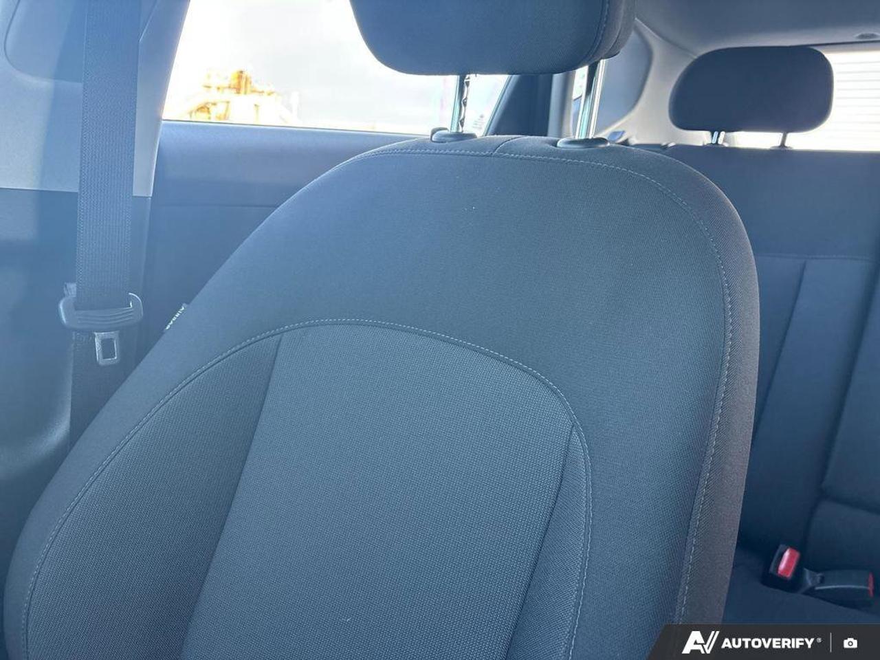 2024 Hyundai KONA Essential Photo