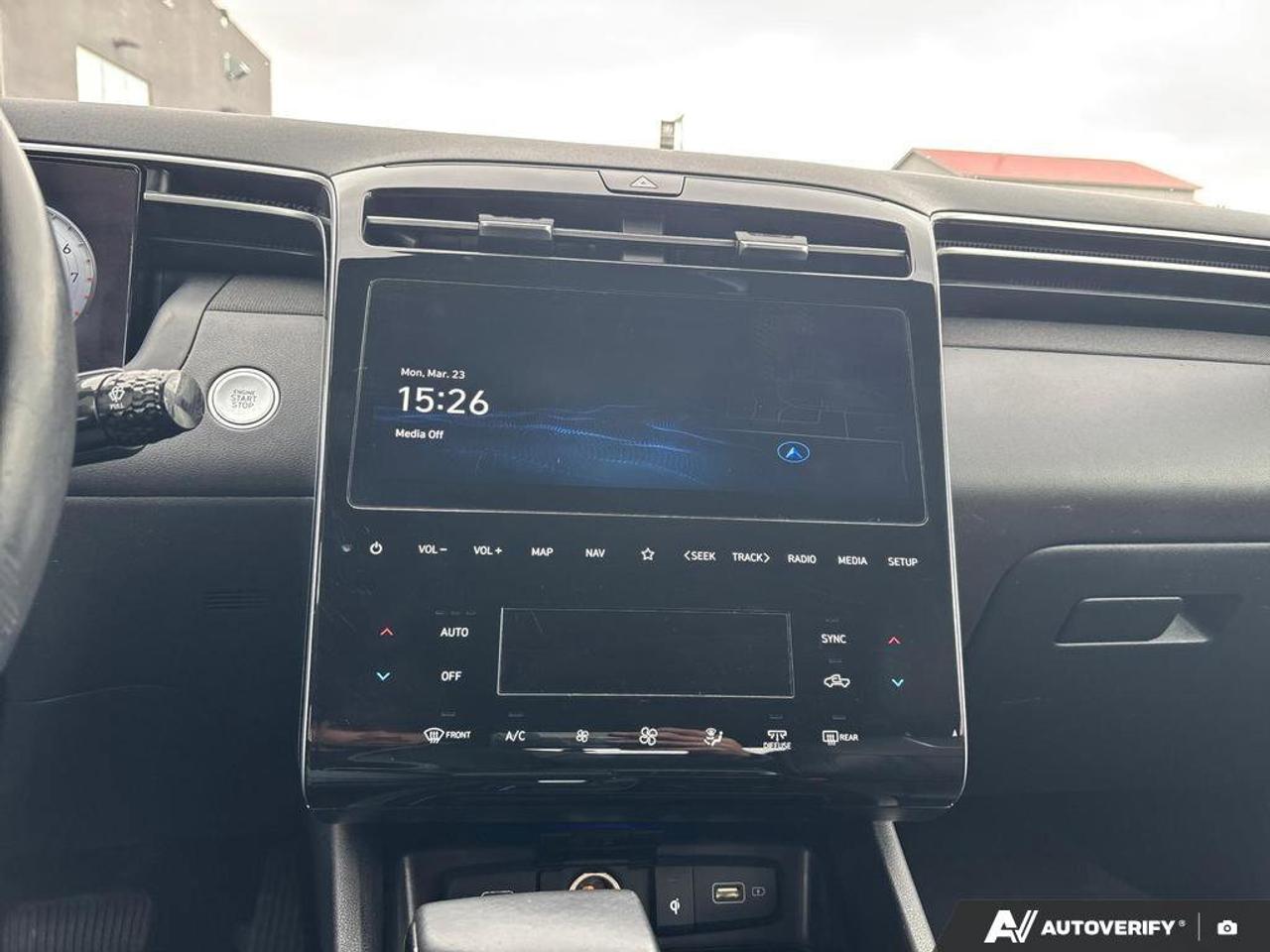 2023 Hyundai Santa Cruz Ultimate   NO ACCIDENTS   ONE OWNER   8.7L/100KM Photo