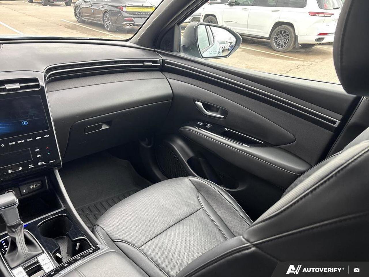 2023 Hyundai Santa Cruz Ultimate   NO ACCIDENTS   ONE OWNER   8.7L/100KM Photo