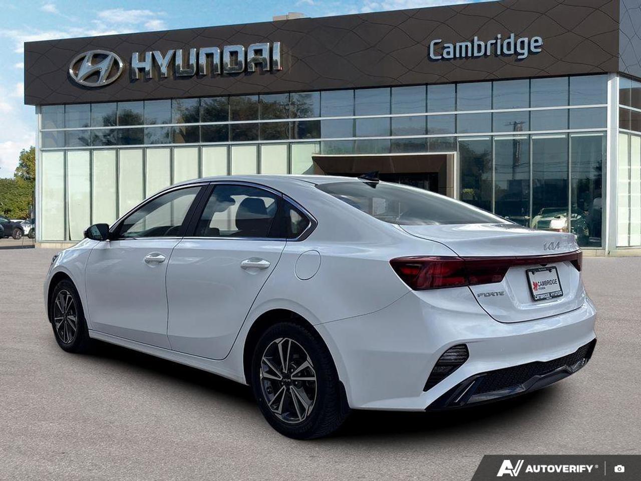 2024 Kia Forte EX+   NO ACCIDENTS   CARPLAY   6.0L/100KM Photo