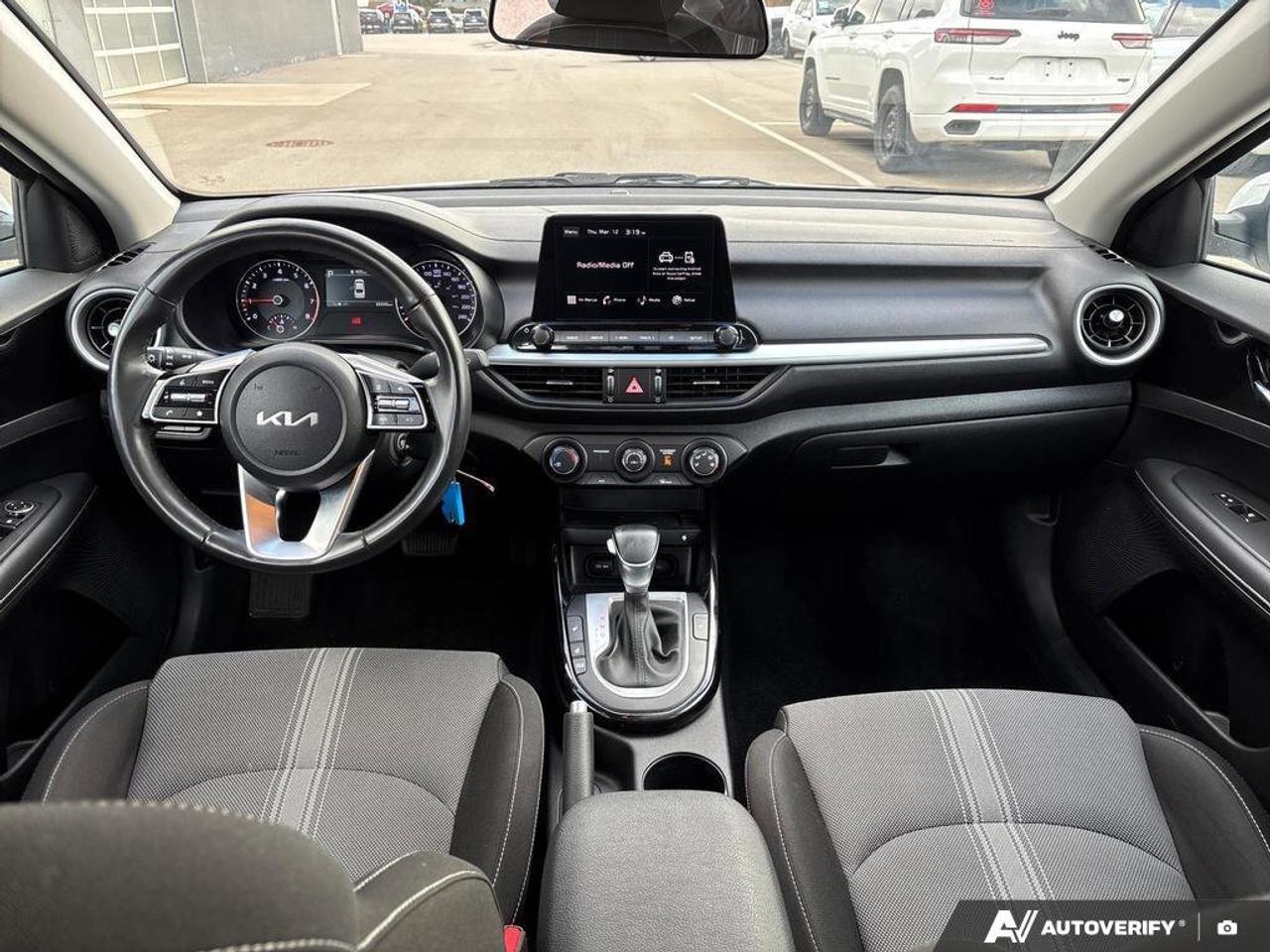 2024 Kia Forte EX+   NO ACCIDENTS   CARPLAY   6.0L/100KM Photo