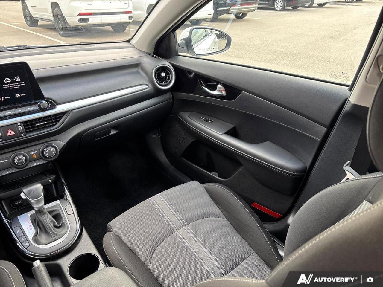 2024 Kia Forte EX+   NO ACCIDENTS   CARPLAY   6.0L/100KM Photo