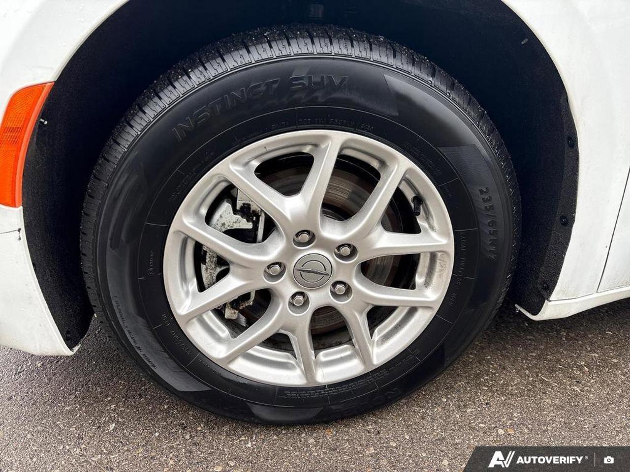 2024 Chrysler Grand Caravan SXT Photo