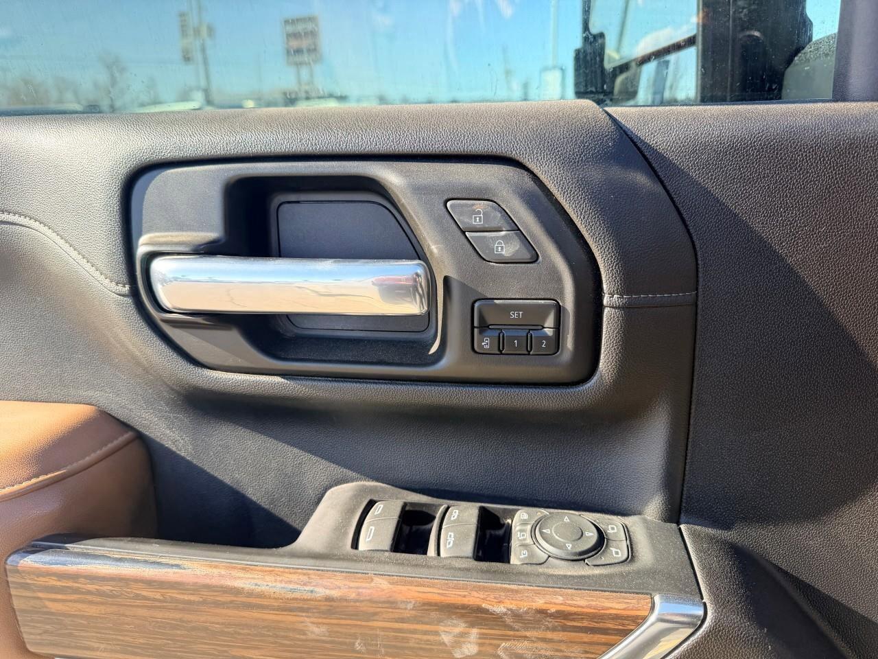 2022 Chevrolet SILVERADO 2500HD High CountryHIGH COUNTRY, 6.6L DURAMAX V8, 4X4, AL Photo