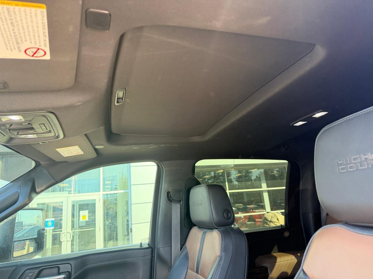 2022 Chevrolet SILVERADO 2500HD High CountryHIGH COUNTRY, 6.6L DURAMAX V8, 4X4, AL Photo