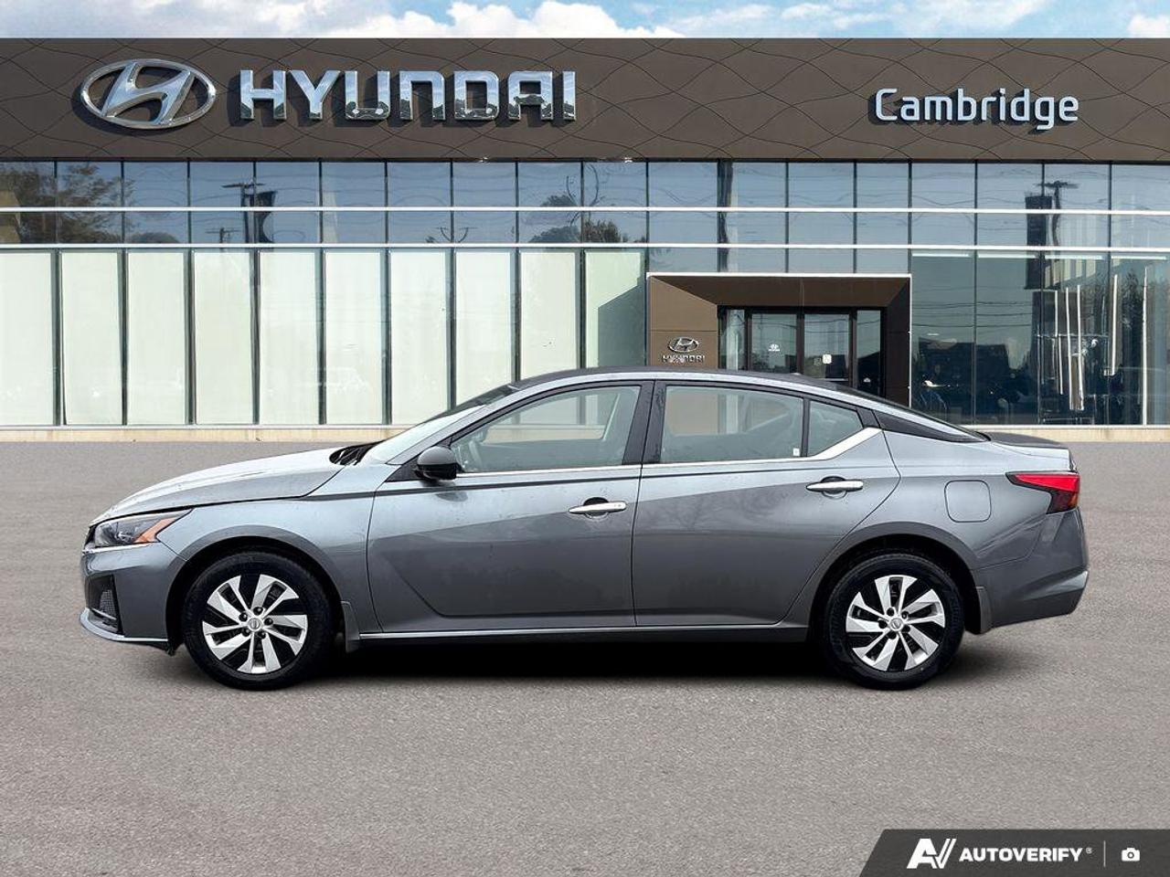 2024 Nissan Altima S Photo