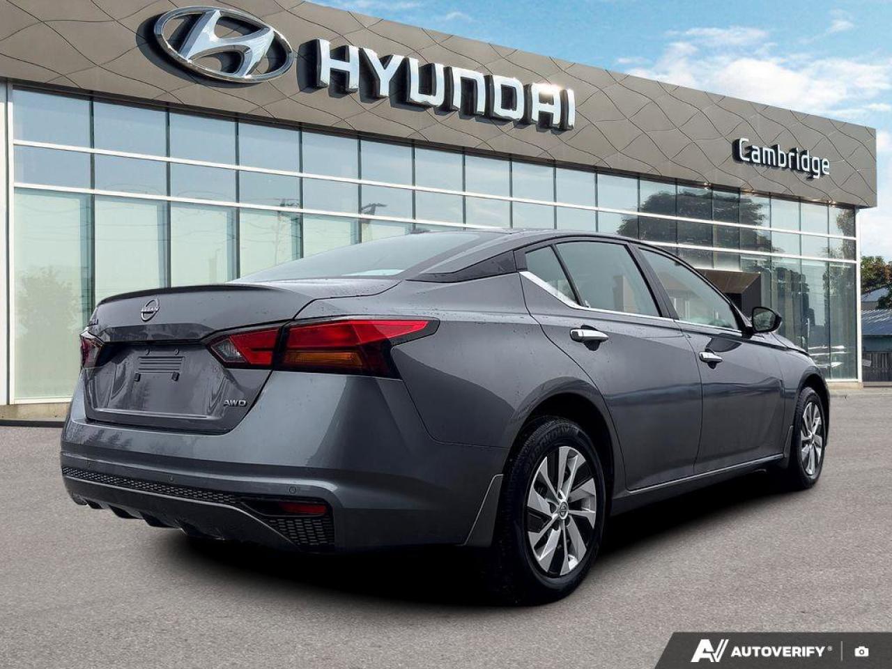 2024 Nissan Altima S Photo